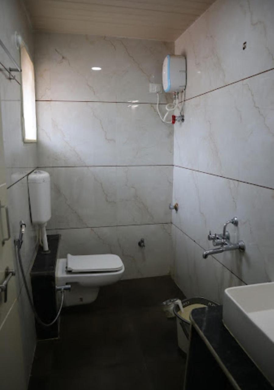 Sea King Beach Resort Ganpatipule Exterior foto